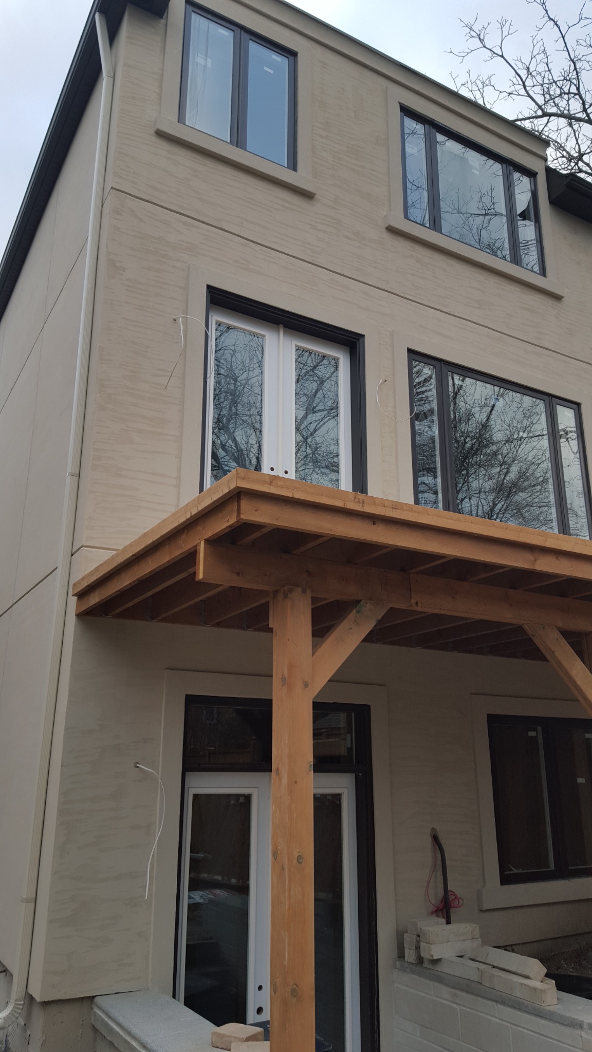 Oscar Firat Contracting stucco project 7